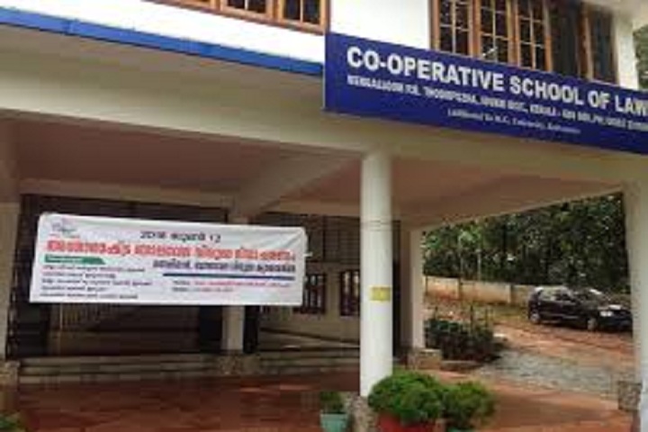 https://cache.careers360.mobi/media/colleges/social-media/media-gallery/824/2018/12/3/Campus View of Cooperative School of Law Thodupuzha_Campus-View.jpg